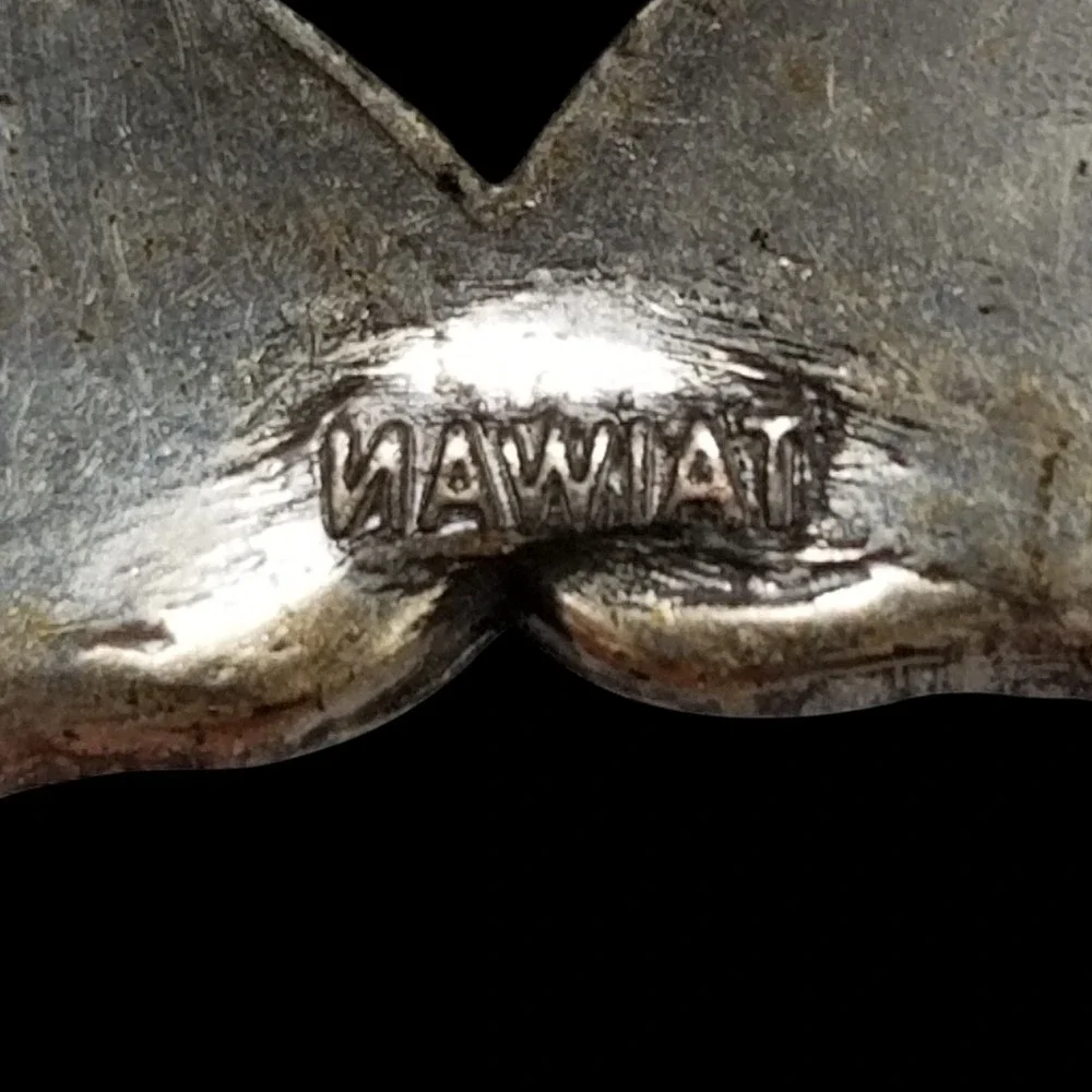 The Unbranded Brand belt buckle